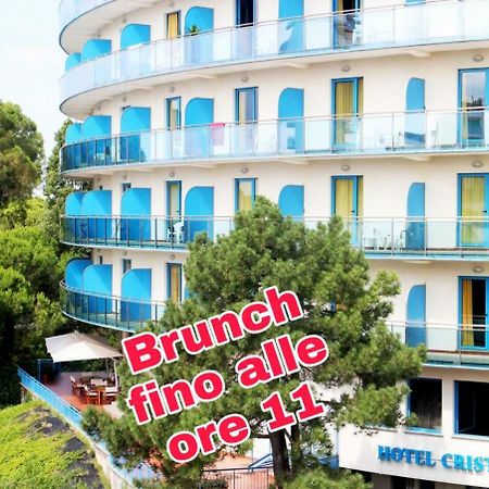 Hotel Cristallo Lignano Sabbiadoro Buitenkant foto